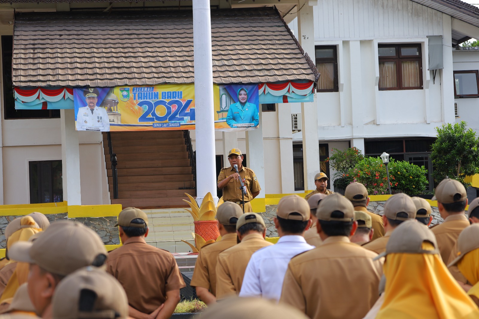 Memasuki Musim Penghujan, Kepala DPRKPLH Tala Imbau Masyarakat Jaga Kebersihan