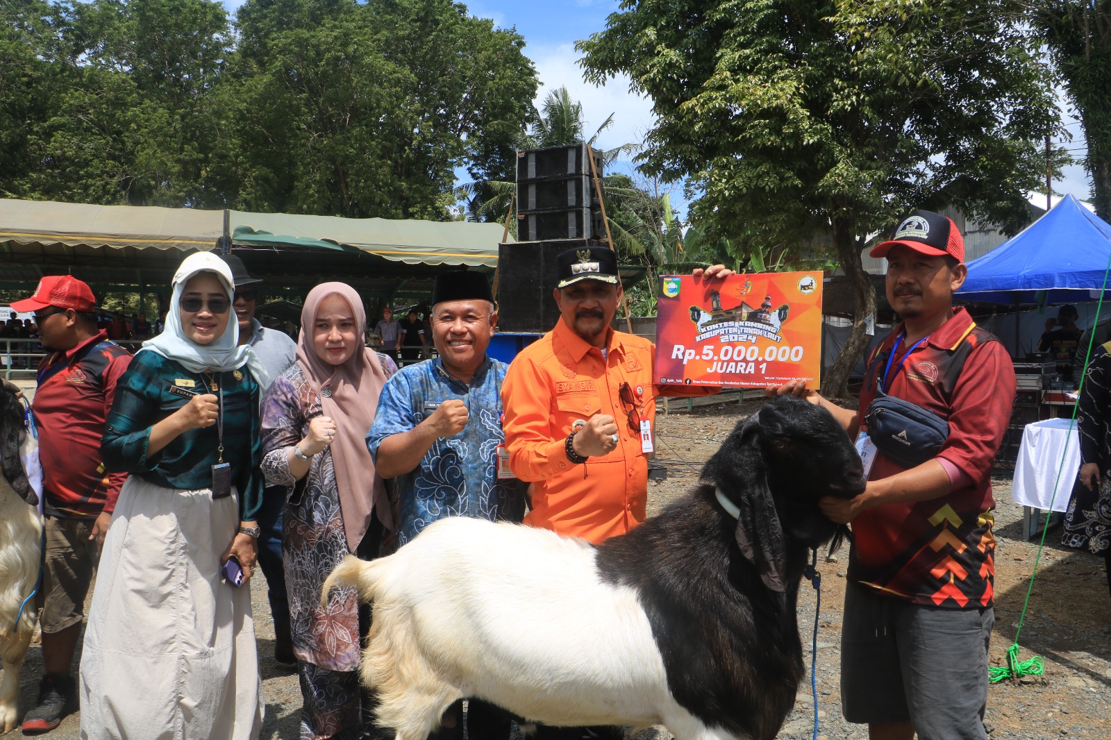 Apresiasi Dedikasi Para Peternak, Disnakkeswan Tala Gelar Kontes Kambing