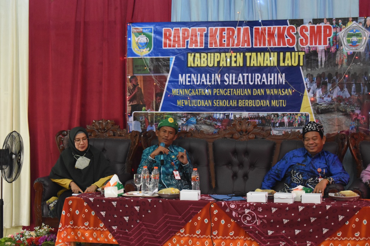 Bupati Ajak Kepala Sekolah Siap Hadapi Perubahan Dunia Pendidikan