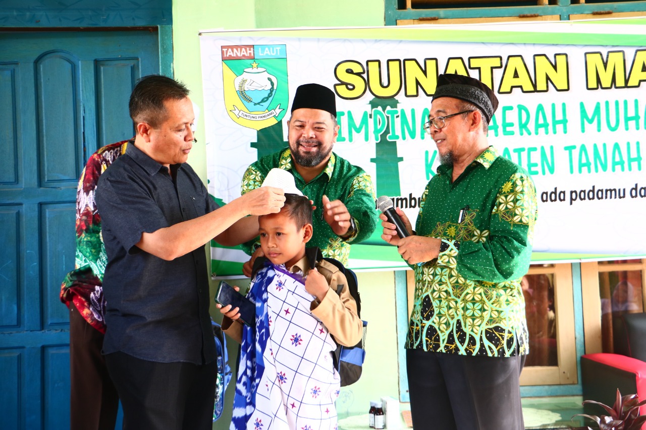 Puluhan Anak Ikuti Sunatan Massal Oleh PD Muhammadiyah Tala