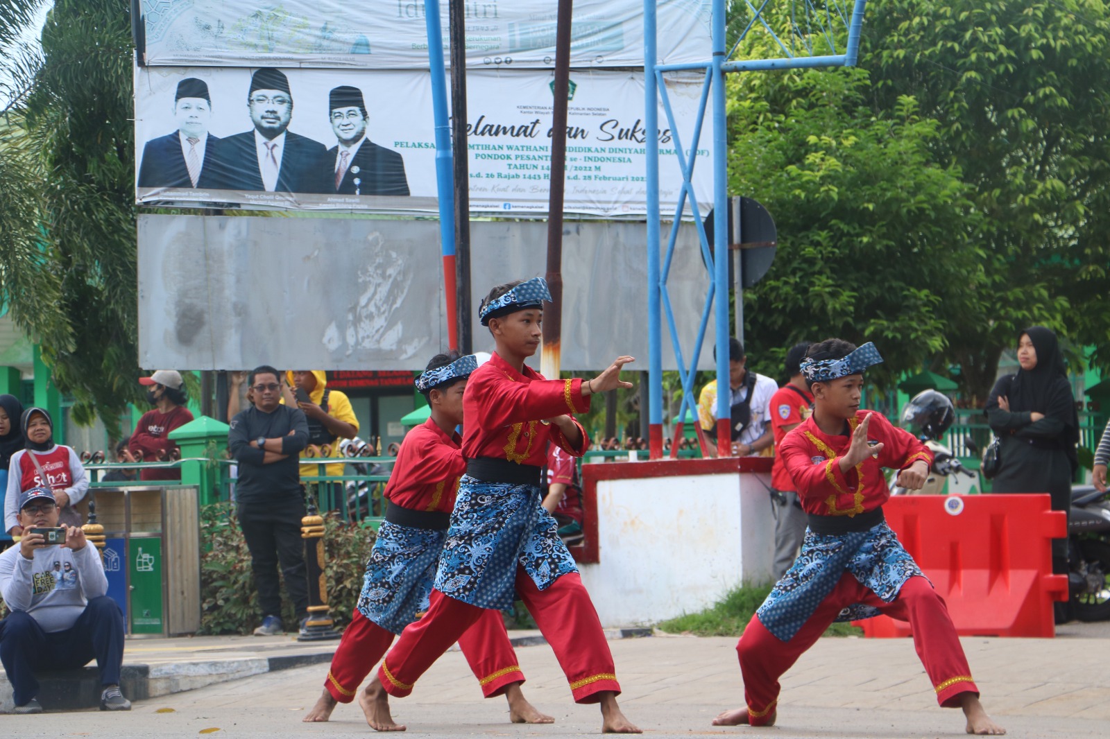 Pencak Silat Budaya "Kuntau" Ramaikan Car Free Day