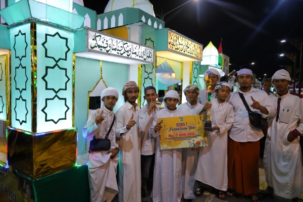 Masjid Fehin Terbaik Pertama Pawai Takbir