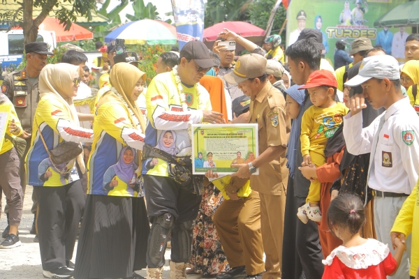 Tanah Laut Terima Berbagai Bantuan Pemprov Kalsel Saat Turdes Menembus Batas Ke-10