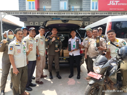 Satpol PP & Damkar Tala Amankan Ratusan Botol Minuman Beralkohol