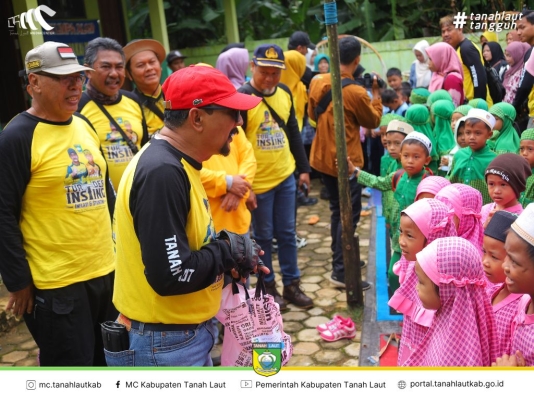 Disnakeswan Tala Bagi Paket Makanan Susu Dan Telur