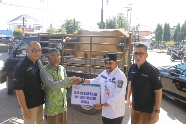 H.Syamsir Rahman Pj. Bupati Tala Serahkan Bantuan Dana CSR BANK KALSEL dan Bantuan Dana UPZ