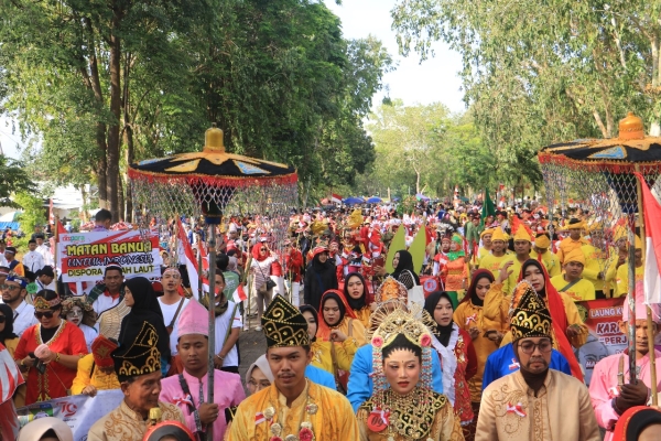 Karnaval Seni dan Budaya Tanah Laut Pukau Hati Masyarakat