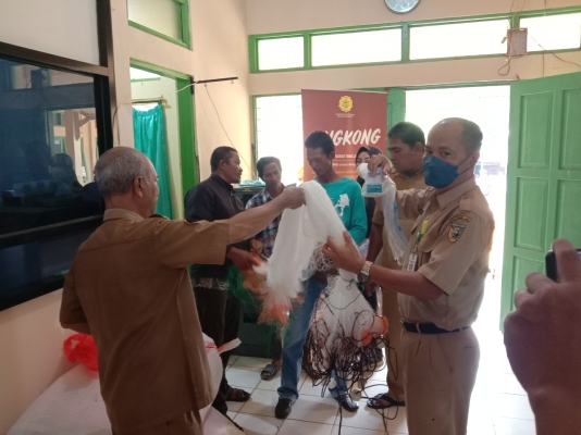 DKPP Berikan Alat Tangkap Perikanan Ramah Lingkungan Gratis Bagi Nelayan Tanah Laut