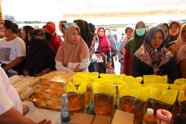 Menjelang Hari Raya Idul Adha 1445 H Pemkab Tala Kembali Gelar Pasar Murah