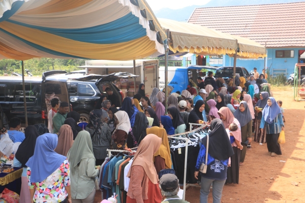 Diskopdag Tala Gelar Pasar Murah di Desa Pantai Linuh