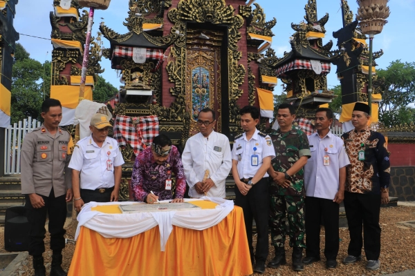 Resmikan Pura Dalem Prajepati, Pj Bupati Ingin Kerukunan Umat Beragama di Tala Makin Kuat