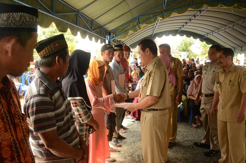 499 Sertifikat Tanah Warga Panyipatan Dibagikan