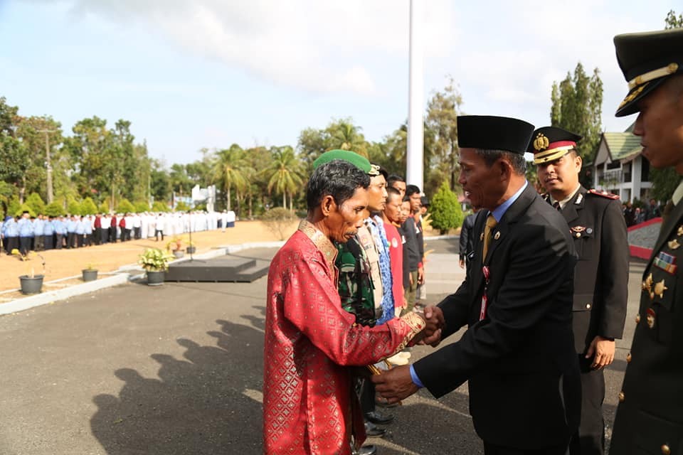 BPBD Tanah Laut Berikan Piagam Penghargaan