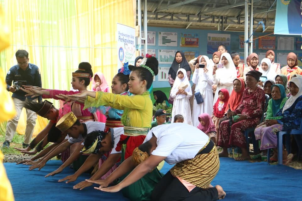 ADA PESAN PERSATUAN DALAM TARIAN GENERASI MUDA TIRTAJAYA