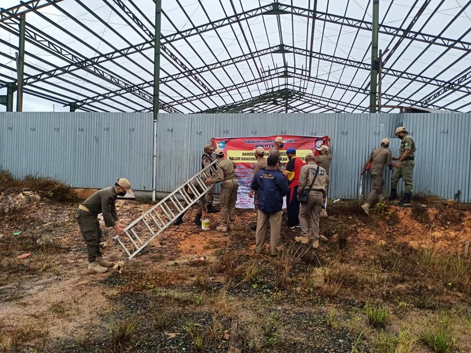 PEMBANGUNAN PELAIHARI CITY MALL DIHENTIKAN