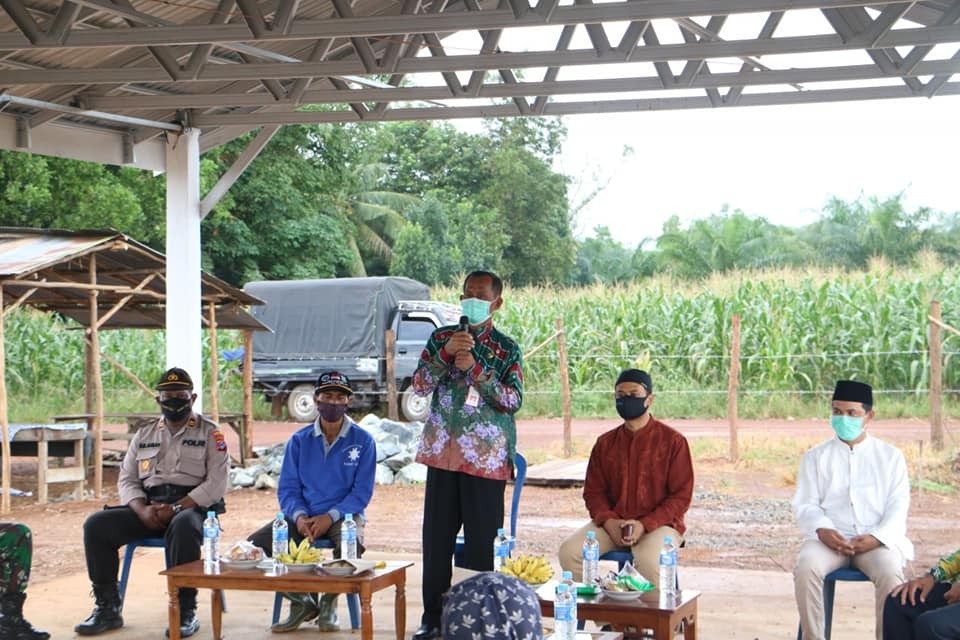 RESMIKAN LOS PASAR DESA PULAU SARI, BUPATI TEKANKAN PELAKSANAAN PROTOKOL KESEHATAN COVID-19