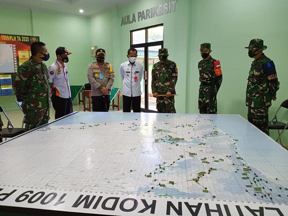 BRIEFING LATIHAN POSKO 1 ANTASARI BHAKTI XLII KODIM1009 PELAIHARI