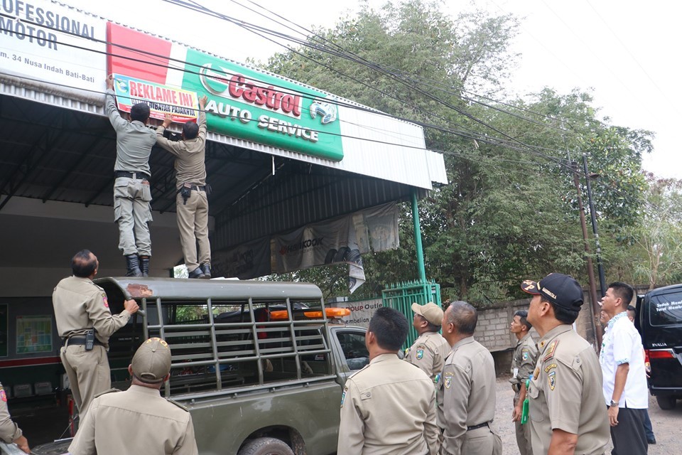 Penertiban Reklame, Sasar Kecamatan Tambang Ulang dan Bati-Bati